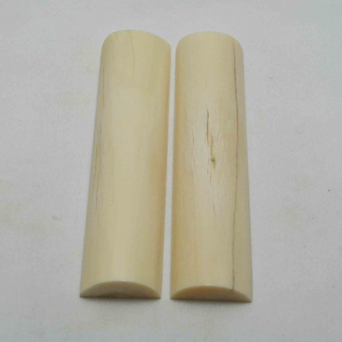 NB104NAM27 Giraffe Bone Scales