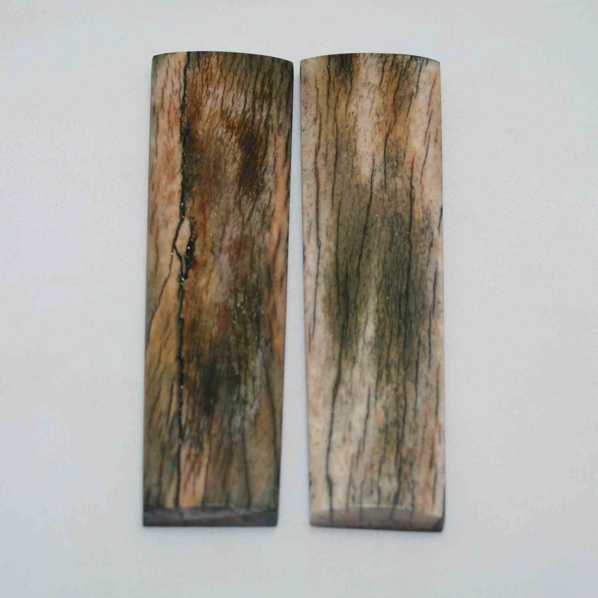 NB104NAM40 Giraffe Bone Scales