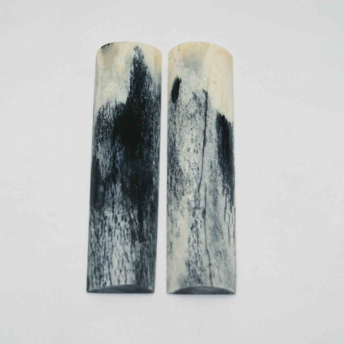 NB104NAM51 Giraffe Bone Scales