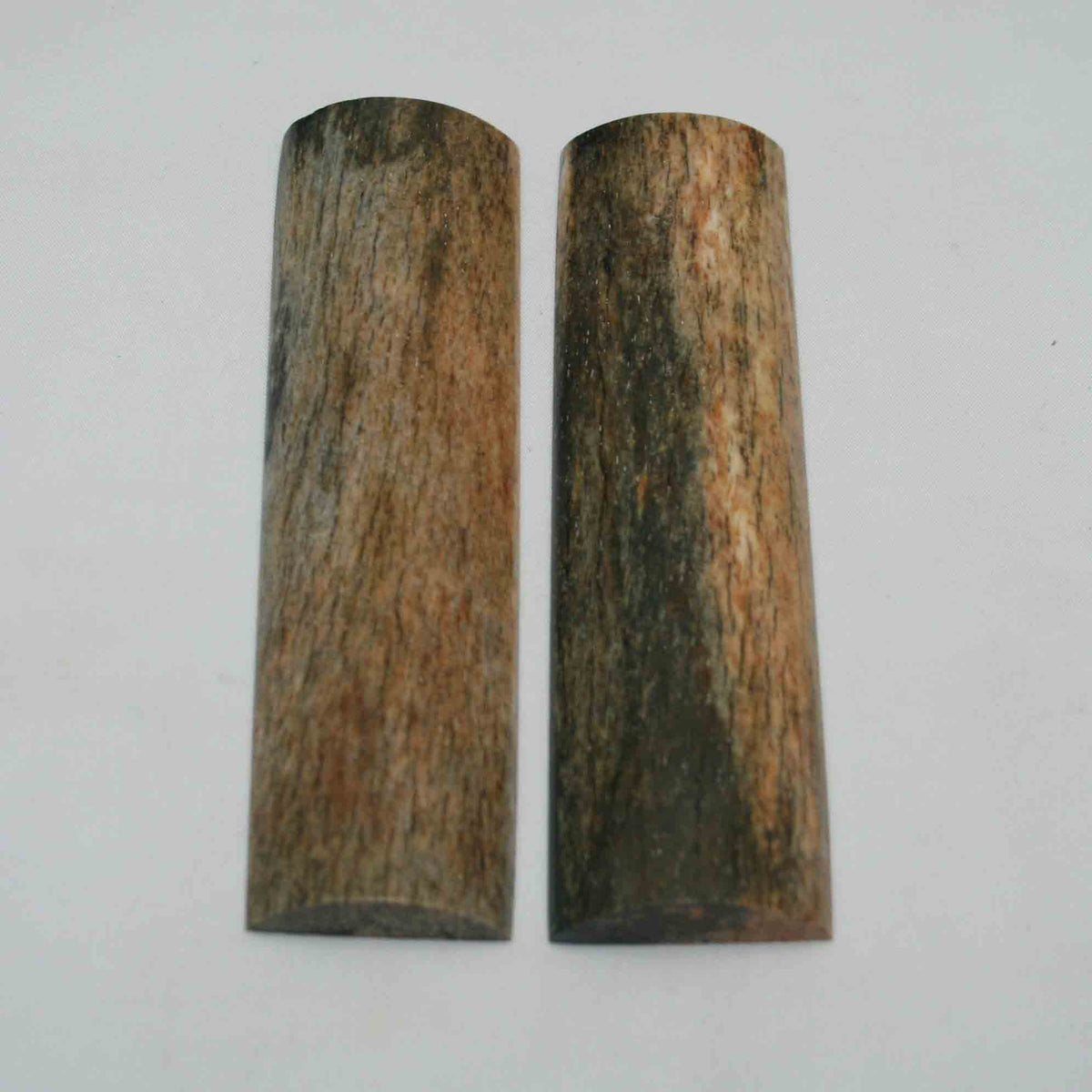 NB104NAM87 Giraffe Bone Scales