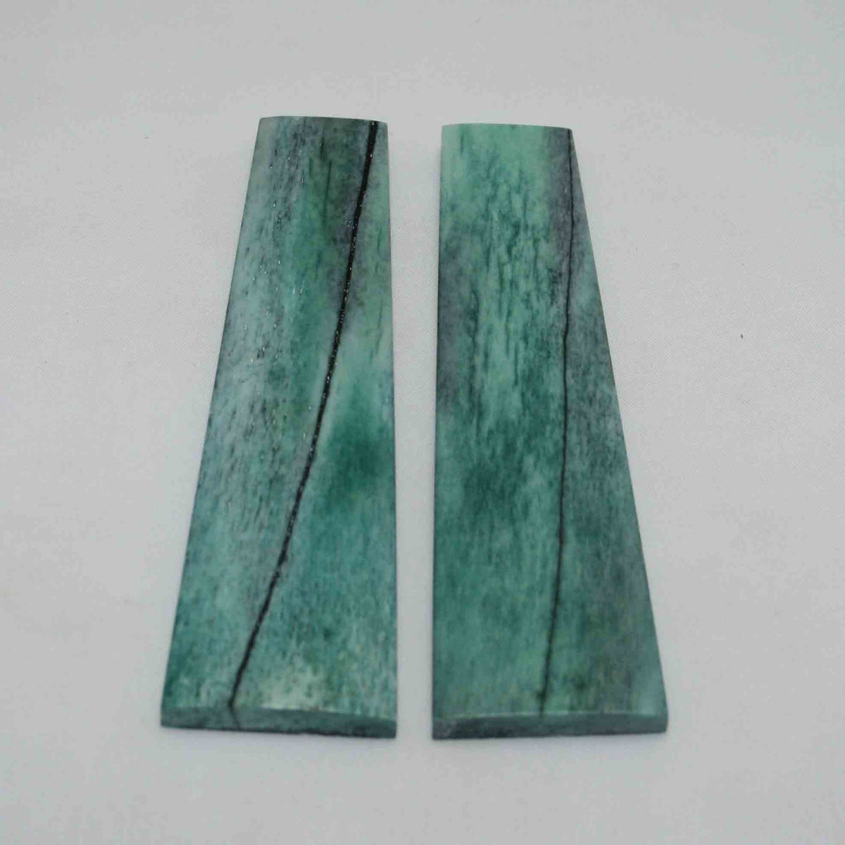 NB104NAM90 Giraffe Bone Scales