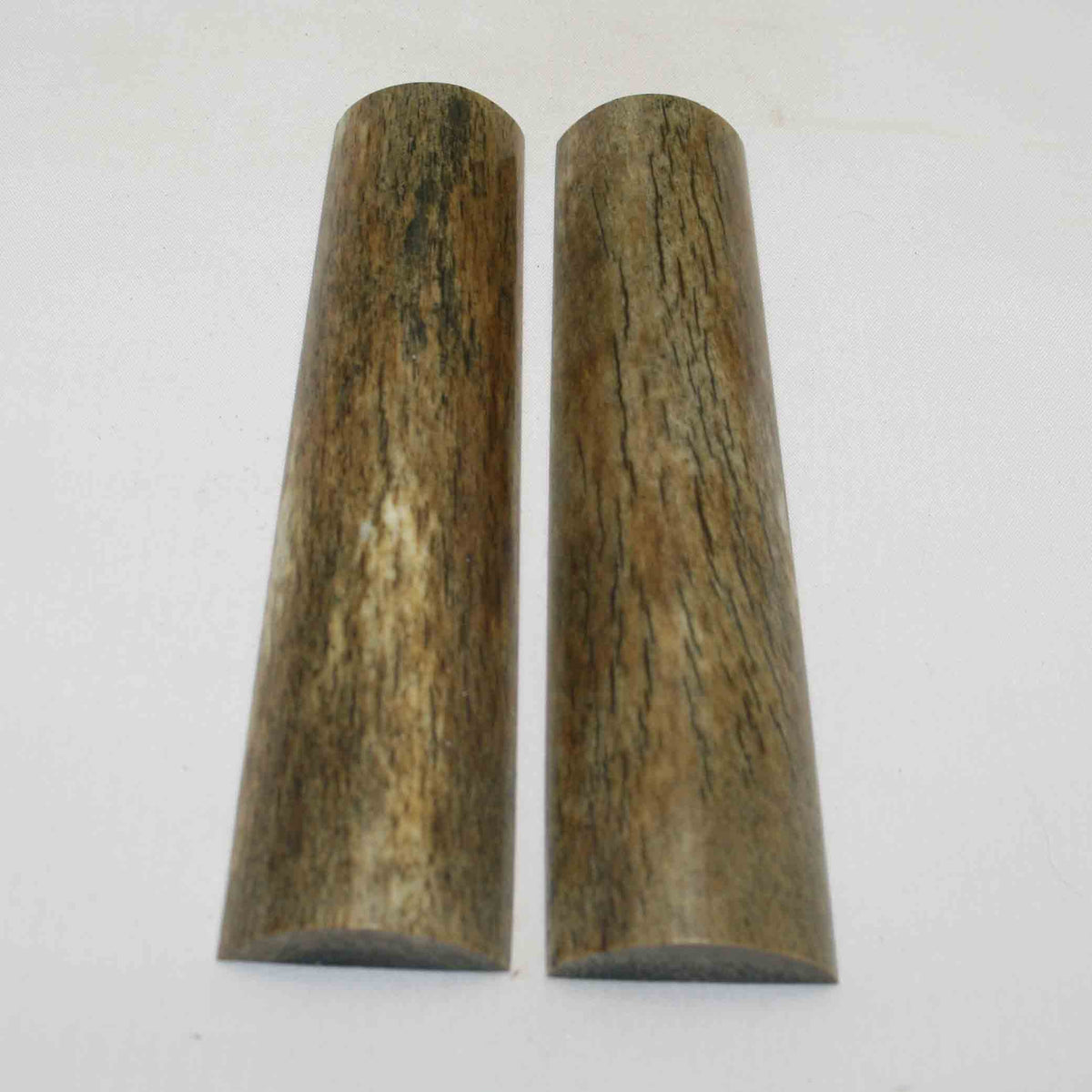 NB104NA102 Giraffe Bone Scales 5.48" x 1.33" x 0.50" inch
