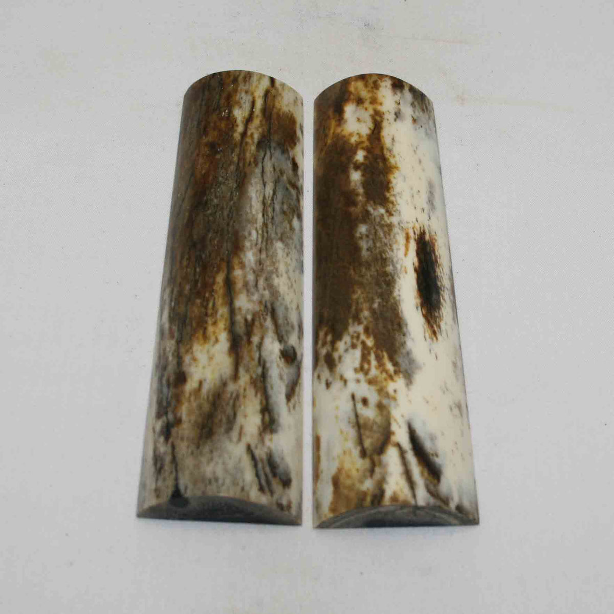 NB104NA164 Giraffe Bone Scales 4.66" x 1.31" x 0.45" inch