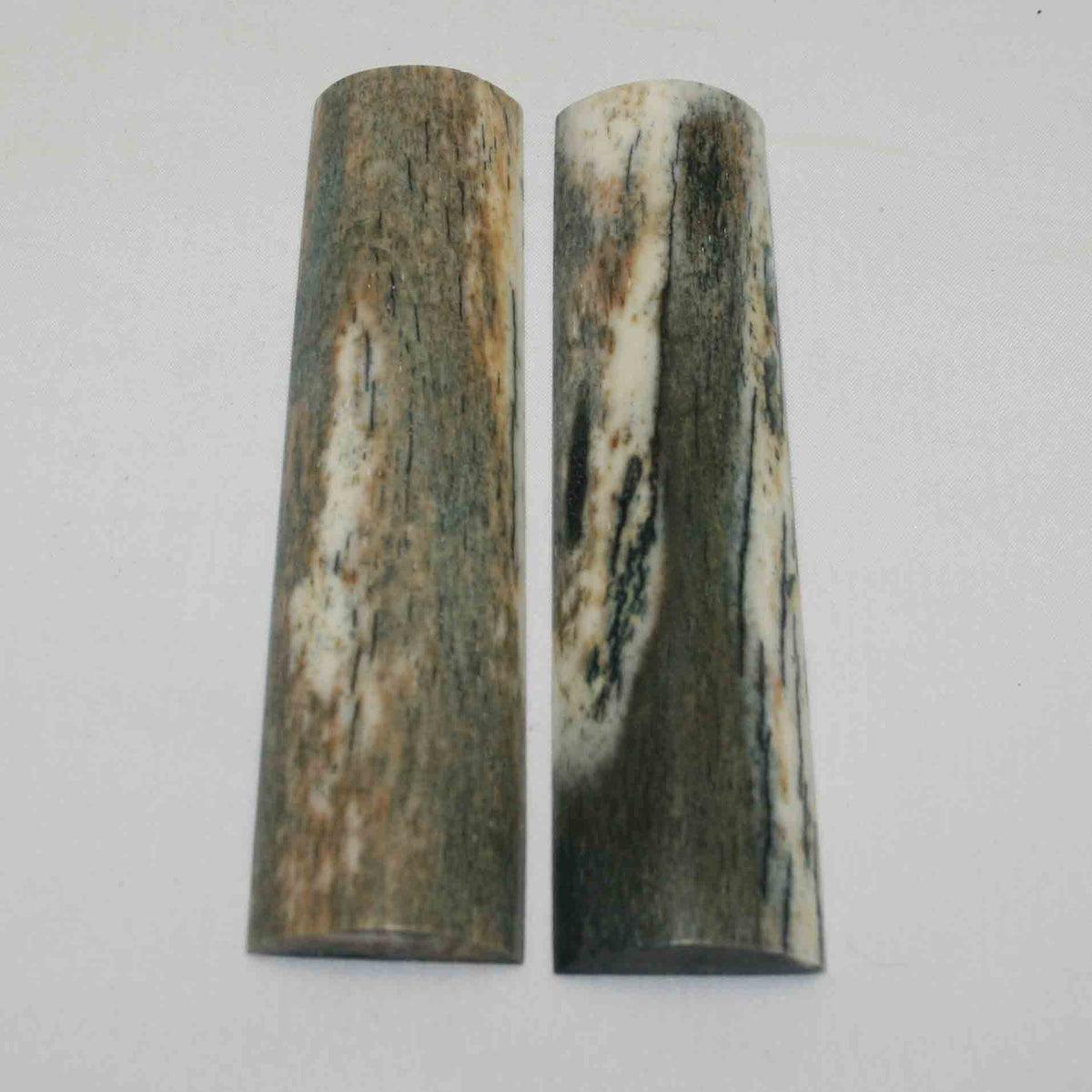 NB104NA18 Giraffe Bone Scales 5.22" x 1.26" x 0.39" inch