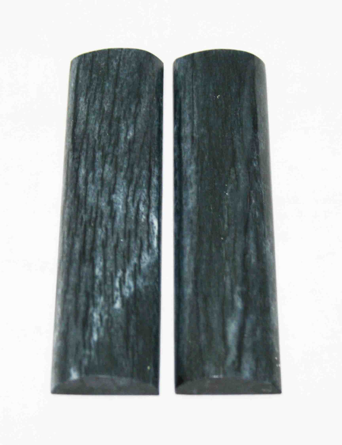 NB104S125  Giraffe Bone Scales