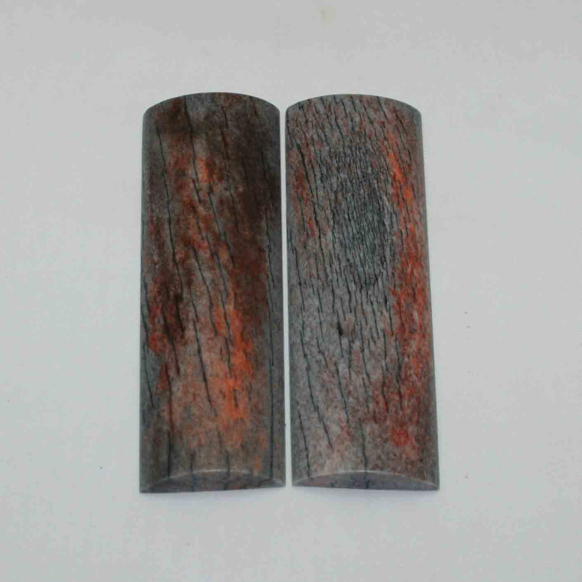 NB105GS149 Giraffe Bone Scales