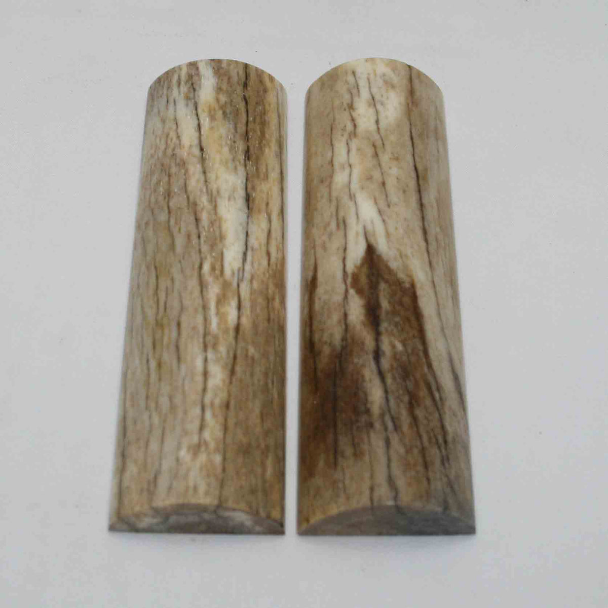 NB105GS28 Giraffe Bone Scales