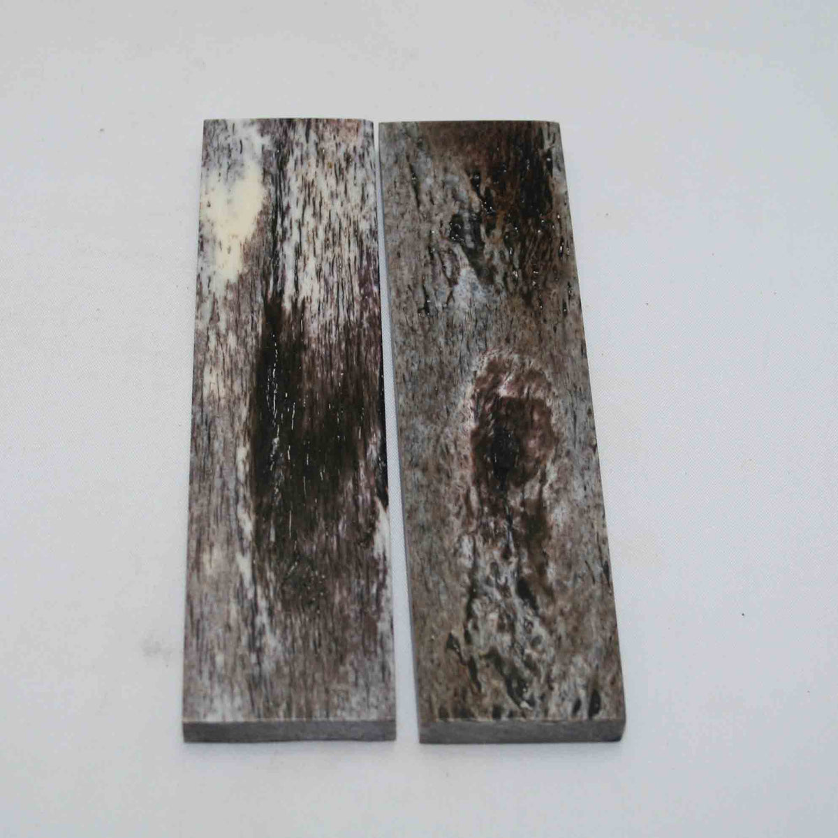 NB105GS3 Giraffe Bone Scales