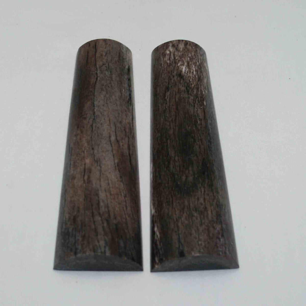 NB105GS46 Giraffe Bone Scales