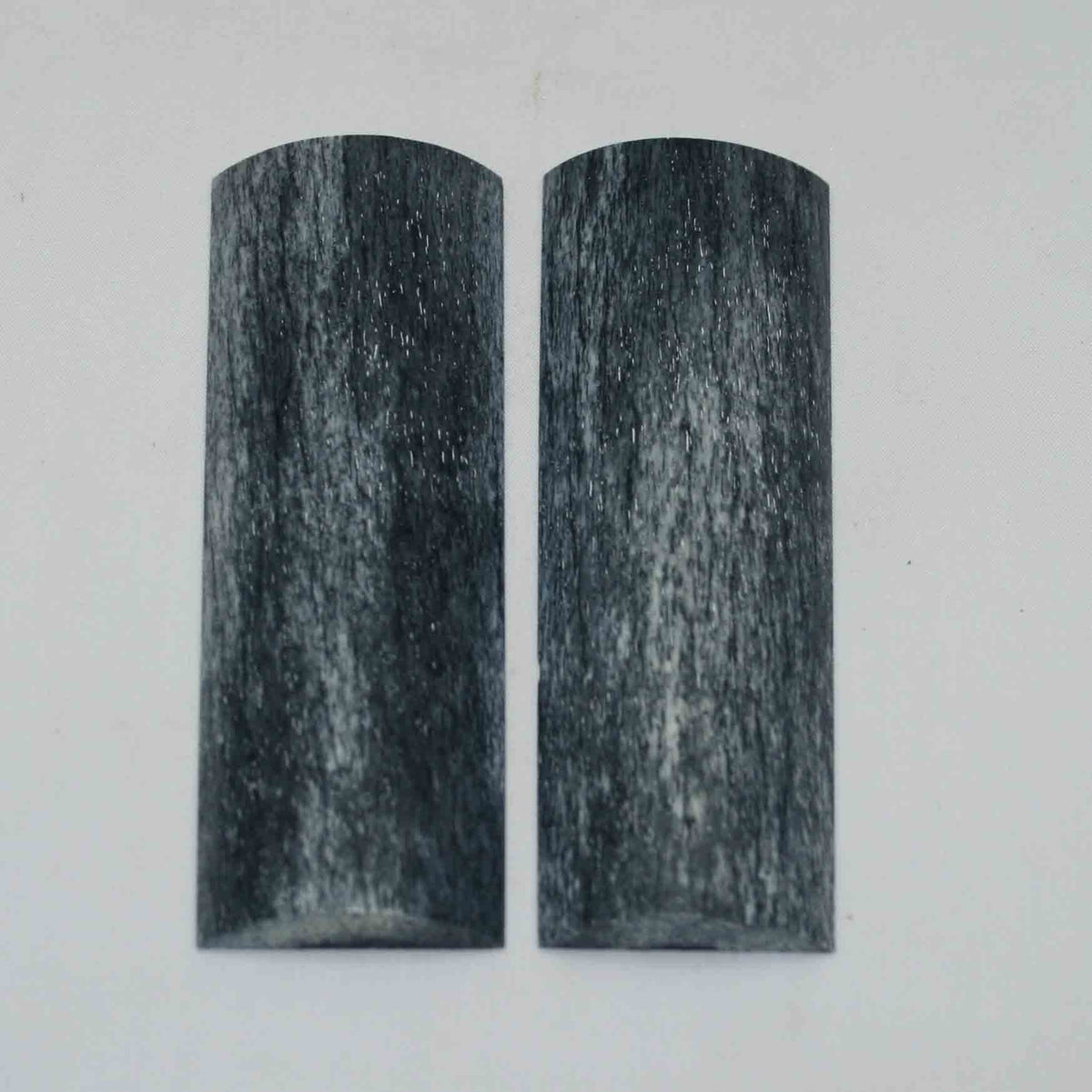 NB105GS54 Giraffe Bone Scales