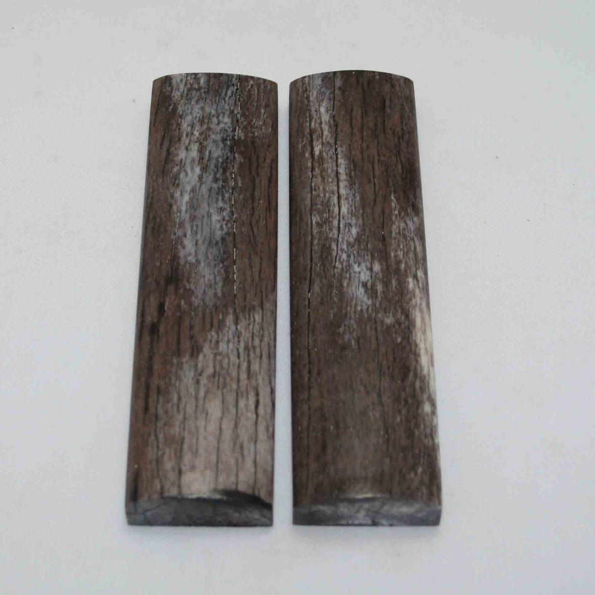 NB105GS5 Giraffe Bone Scales