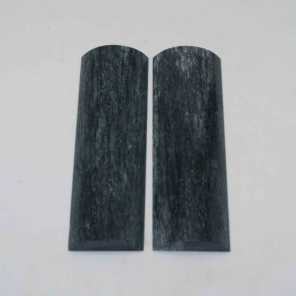 NB105GS8 Giraffe Bone Scales