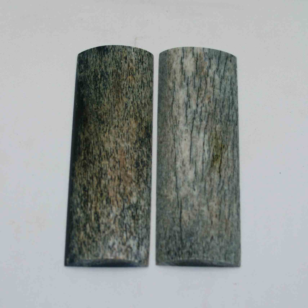 NB105GS91 Giraffe Bone Scales