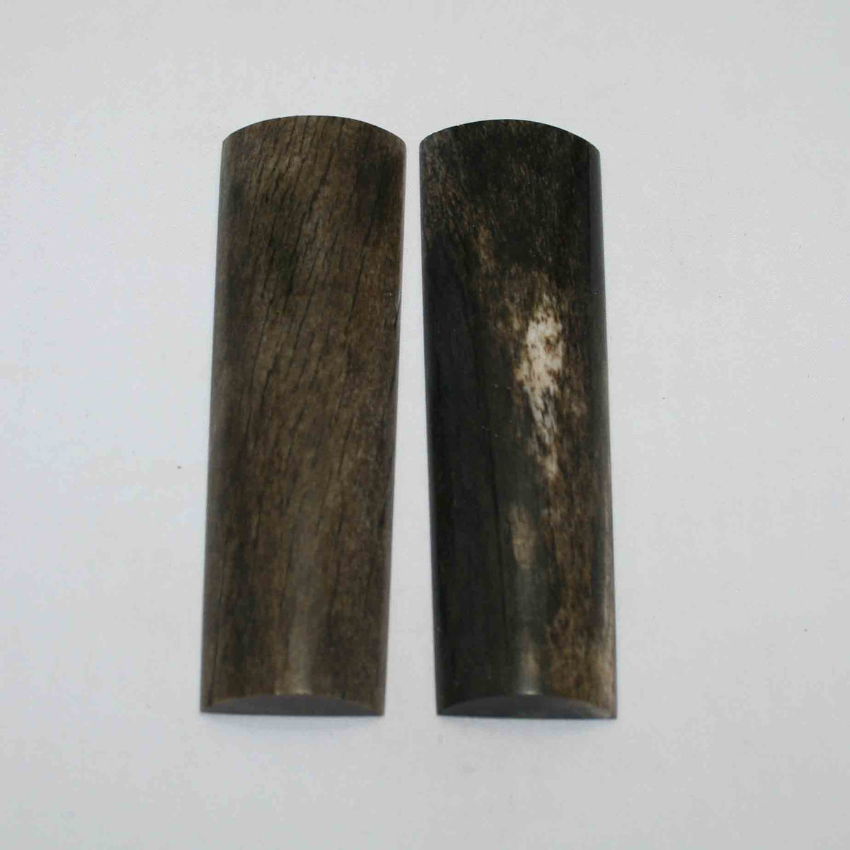 NB105JS12 Giraffe Bone Scales