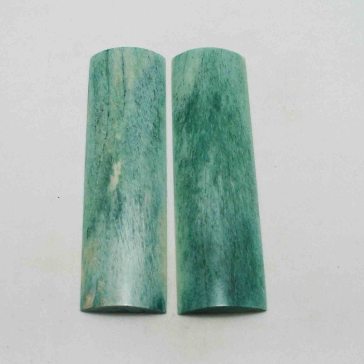 NB105JS13 Giraffe Bone Scales