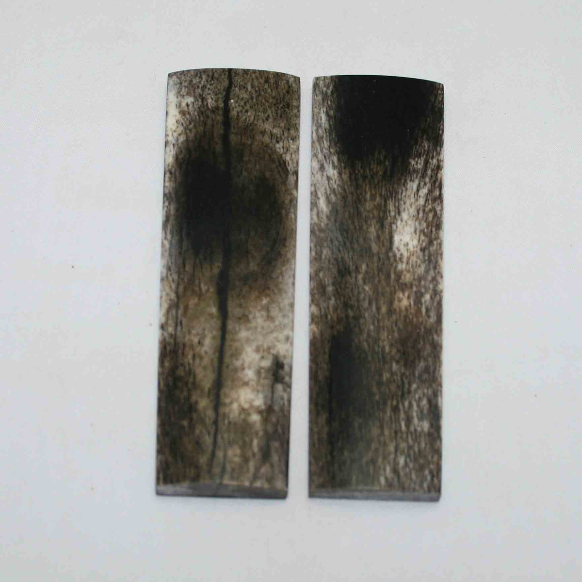 NB105JS27 Giraffe Bone Scales