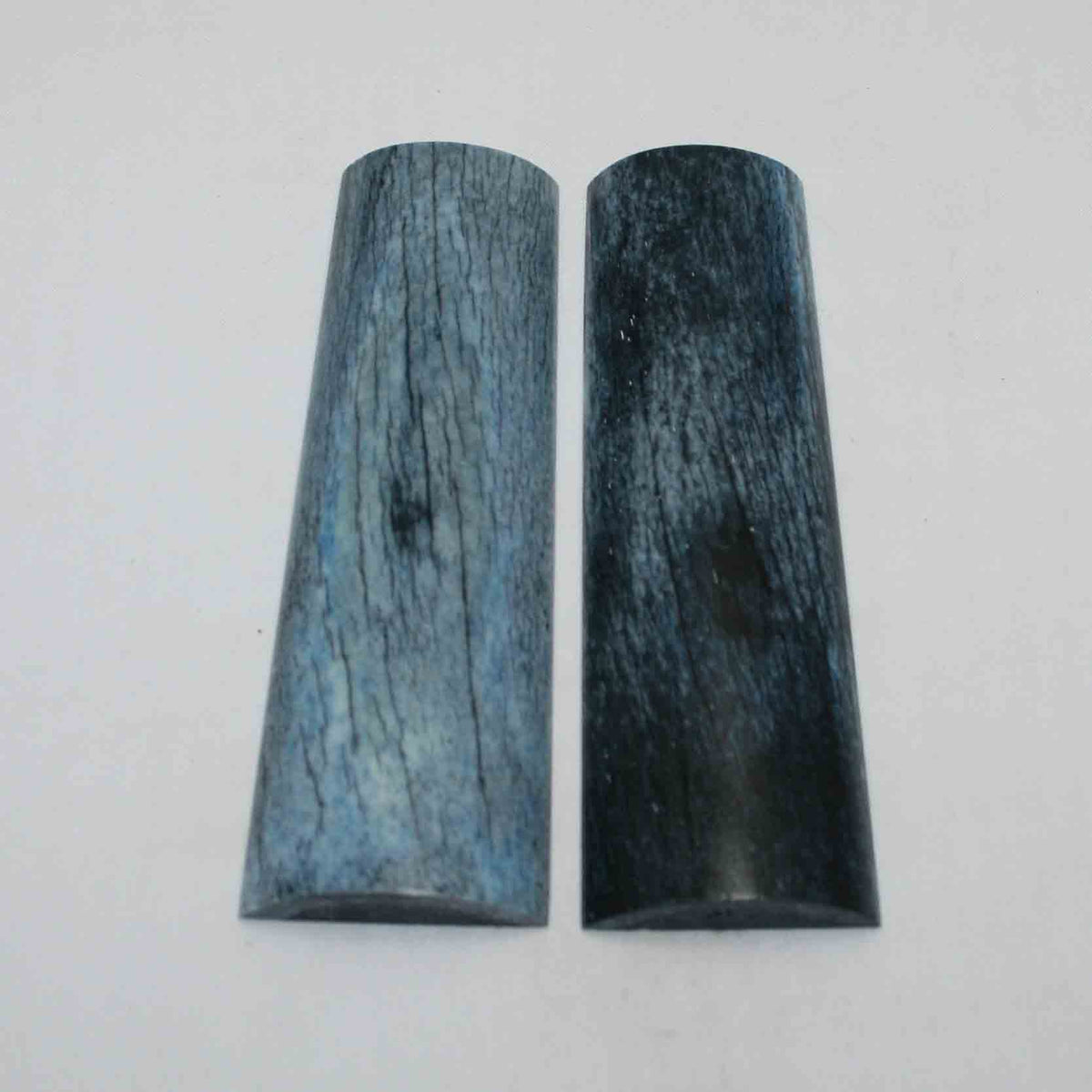 NB105JS2 Giraffe Bone Scales