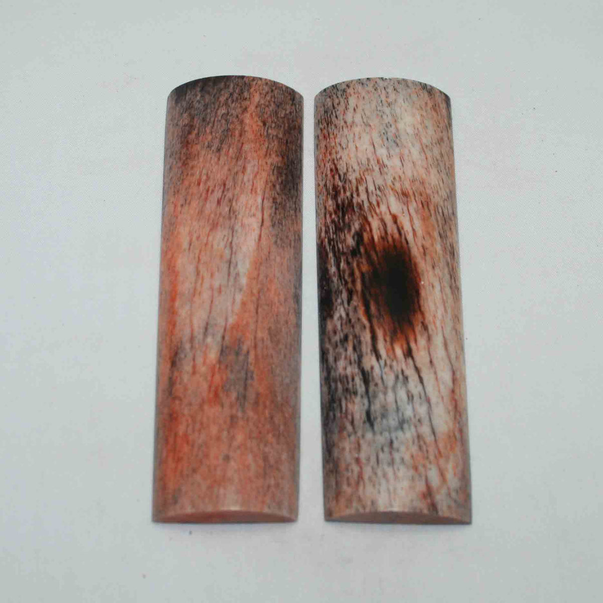 NB105JS50 Giraffe Bone Scales