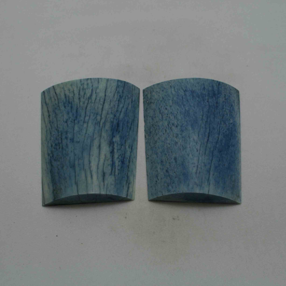 NB105JS63 Giraffe Bone Scales