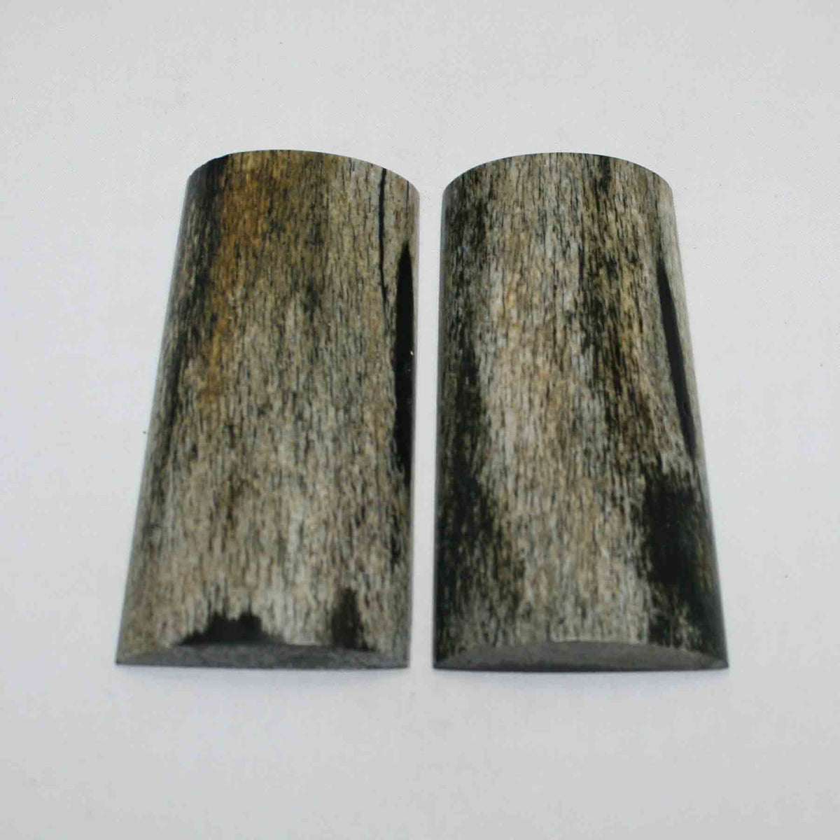 NB105JS8 Giraffe Bone Scales