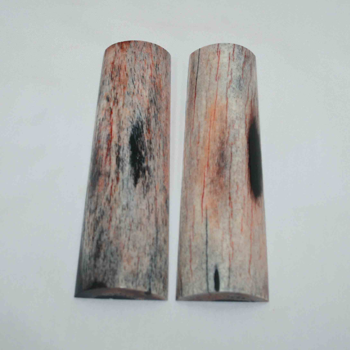 NB105JS95 Giraffe Bone Scales