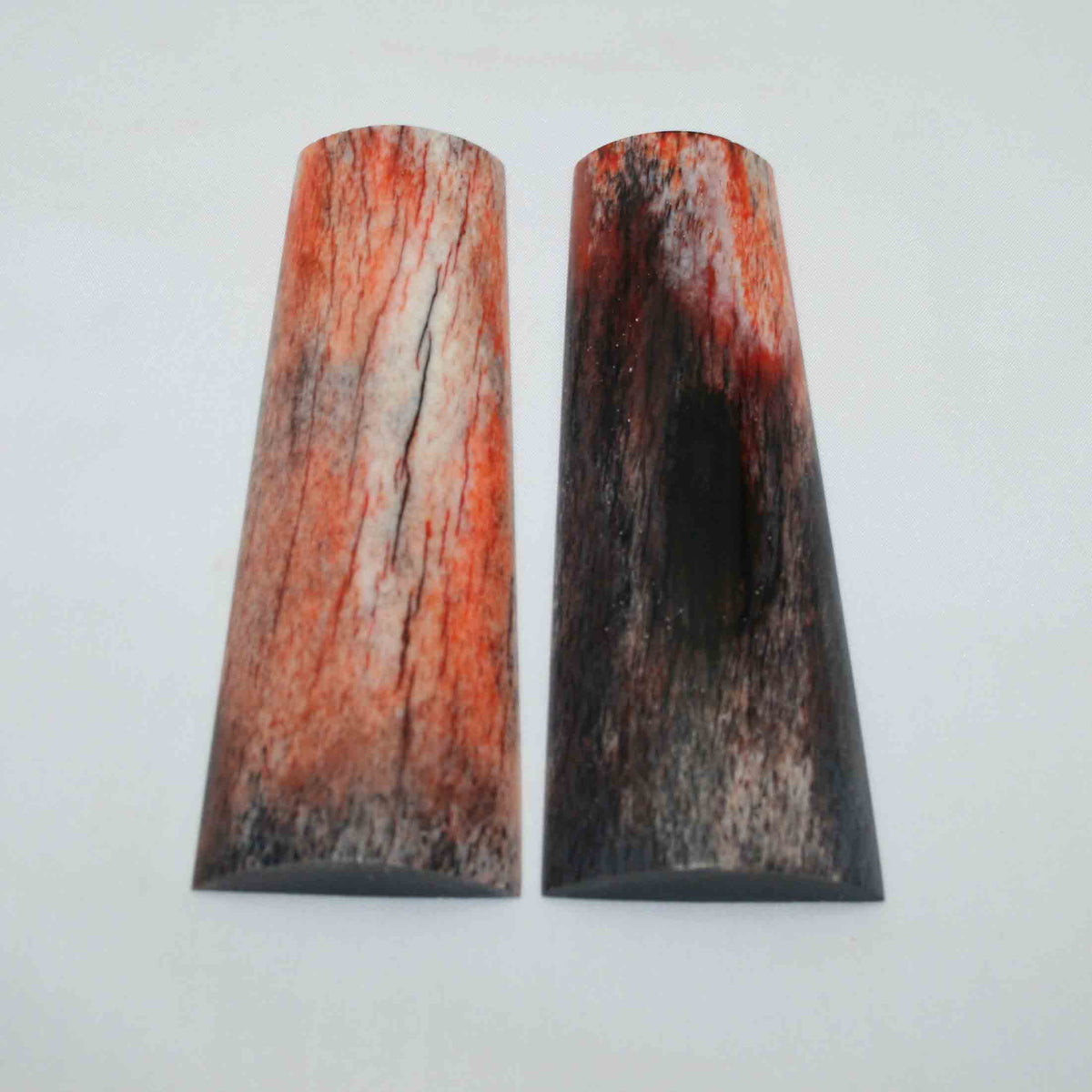 NB105JS99 Giraffe Bone Scales