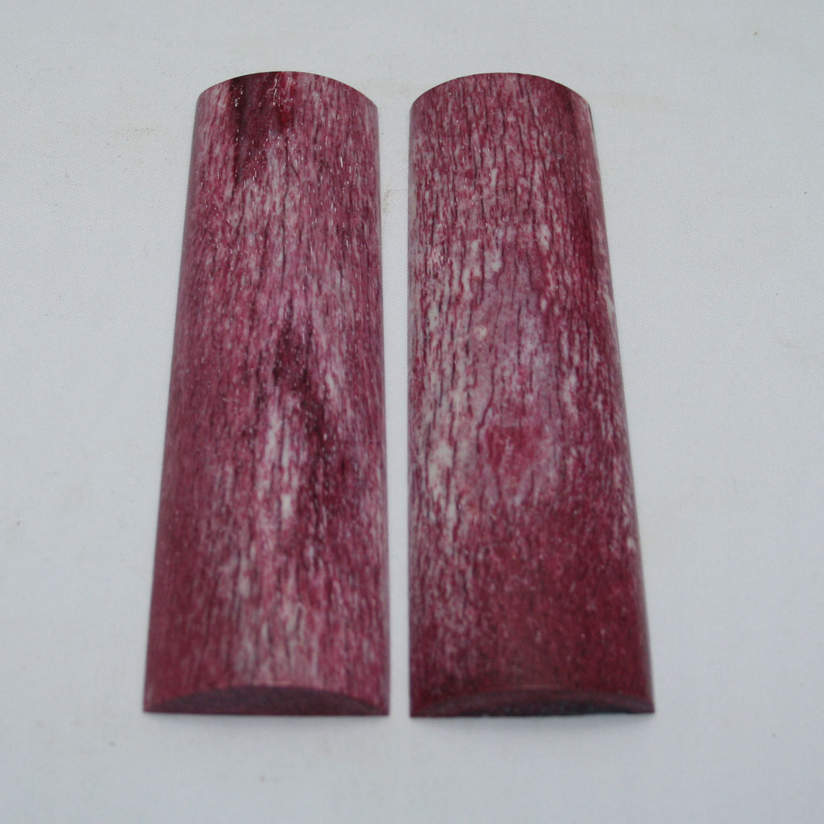 NB105MAN170 Giraffe Bone Scales