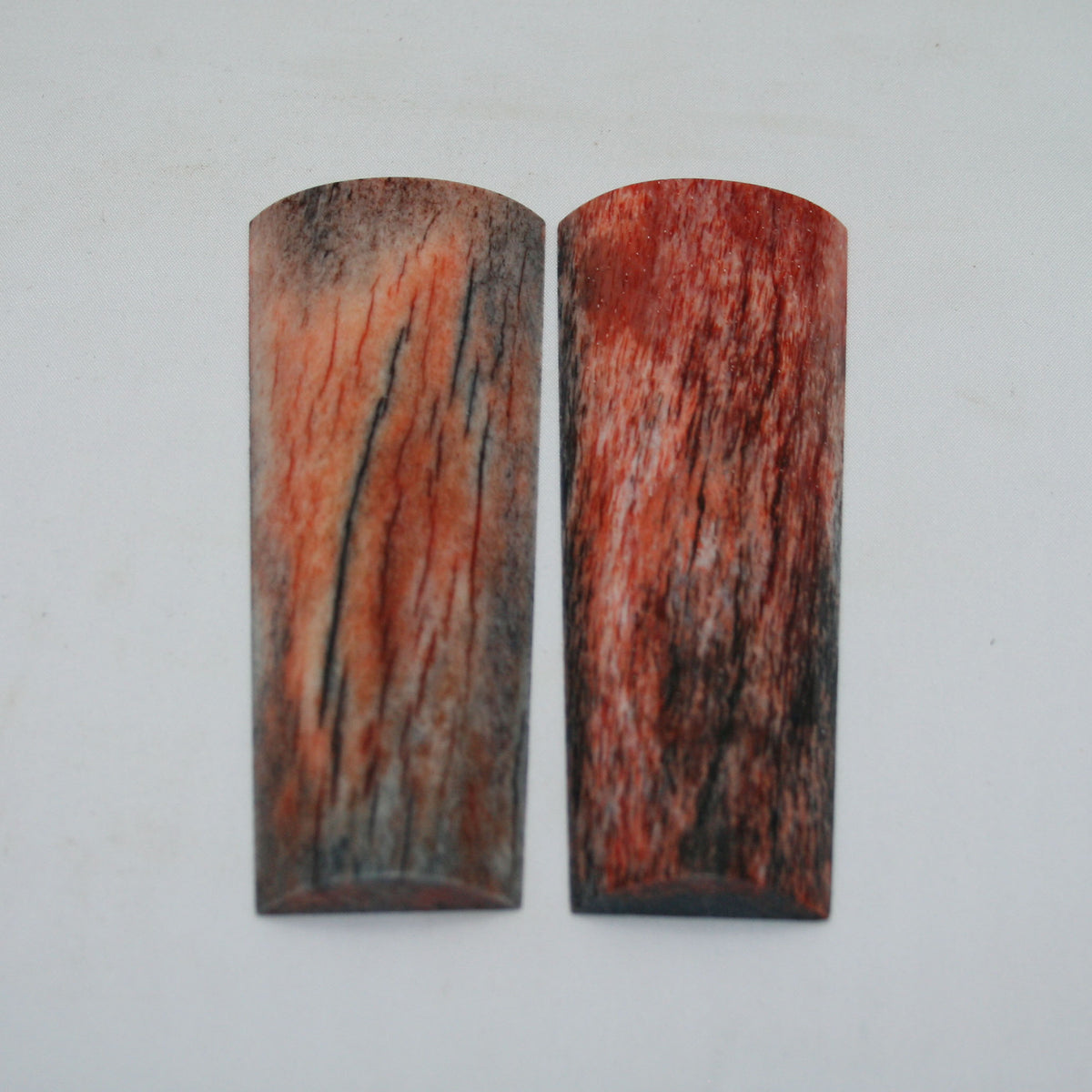 NB105MAN234 Giraffe Bone Scales