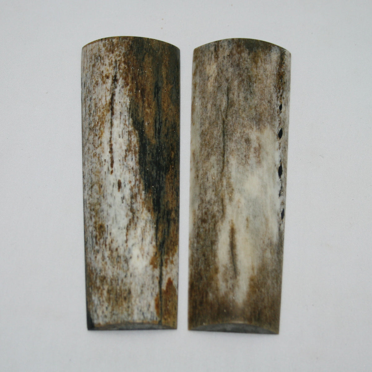 NB105MAN46 Giraffe Bone Scales