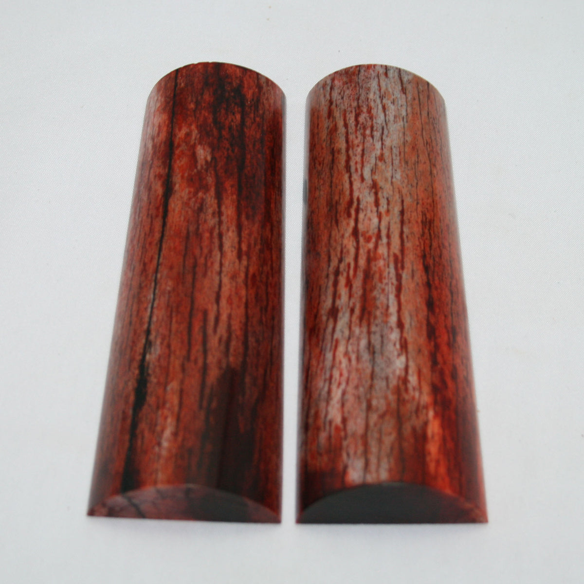 NB105MAN58 Giraffe Bone Scales