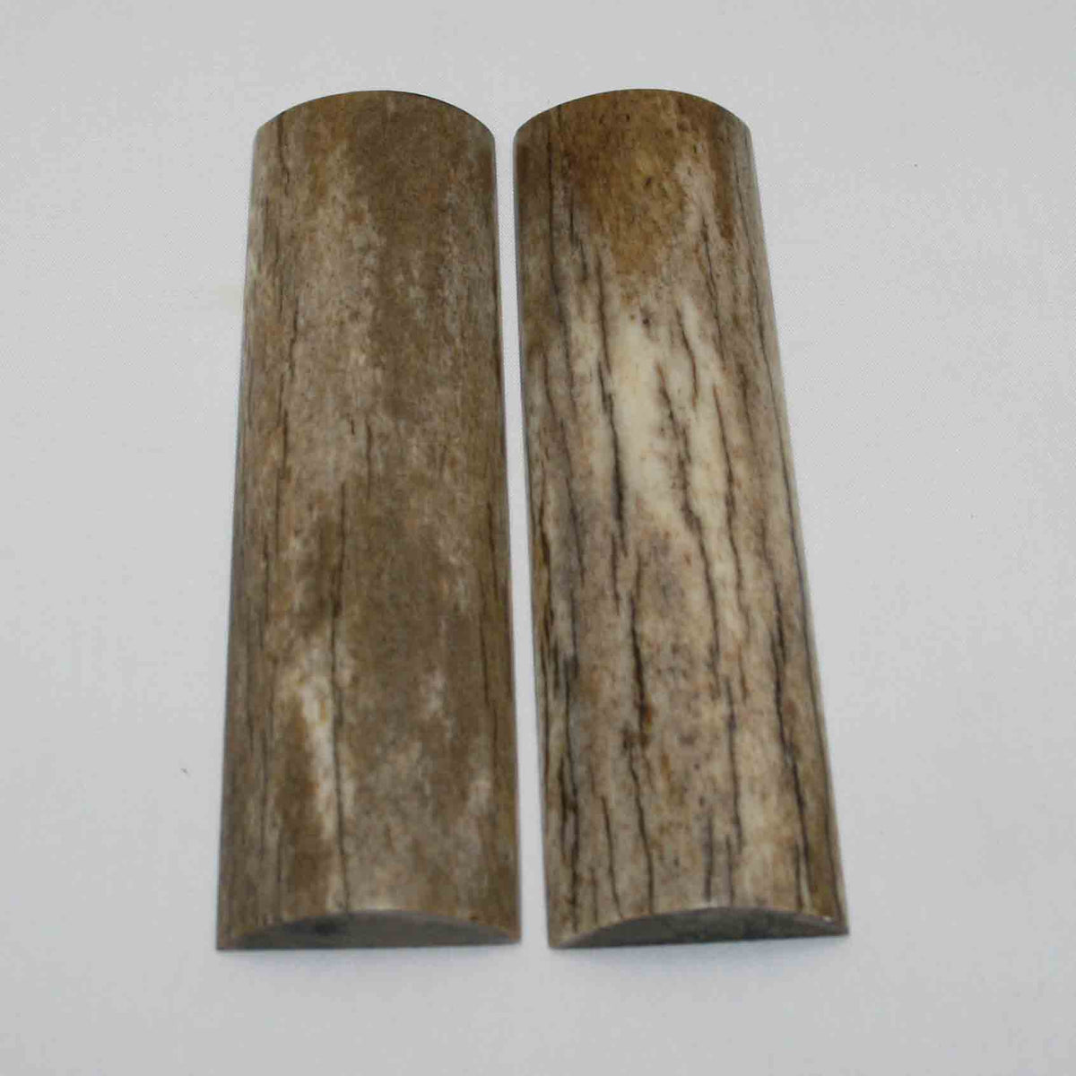 NB105MMA18 Giraffe Bone Scales