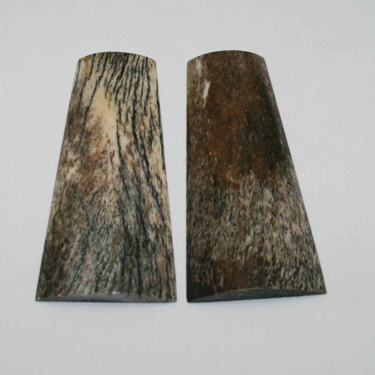 NB105MMA21 Giraffe Bone Scales