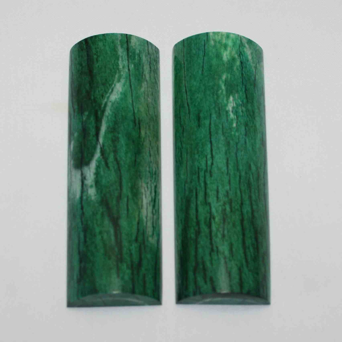 NB105MMA22 Giraffe Bone Scales