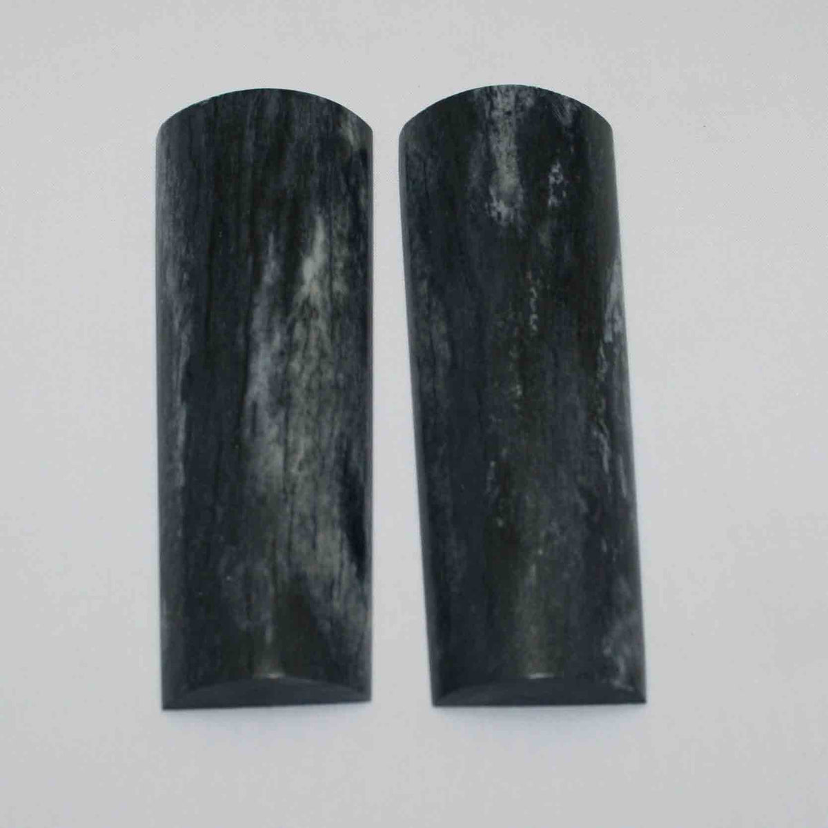 NB105MMA23 Giraffe Bone Scales