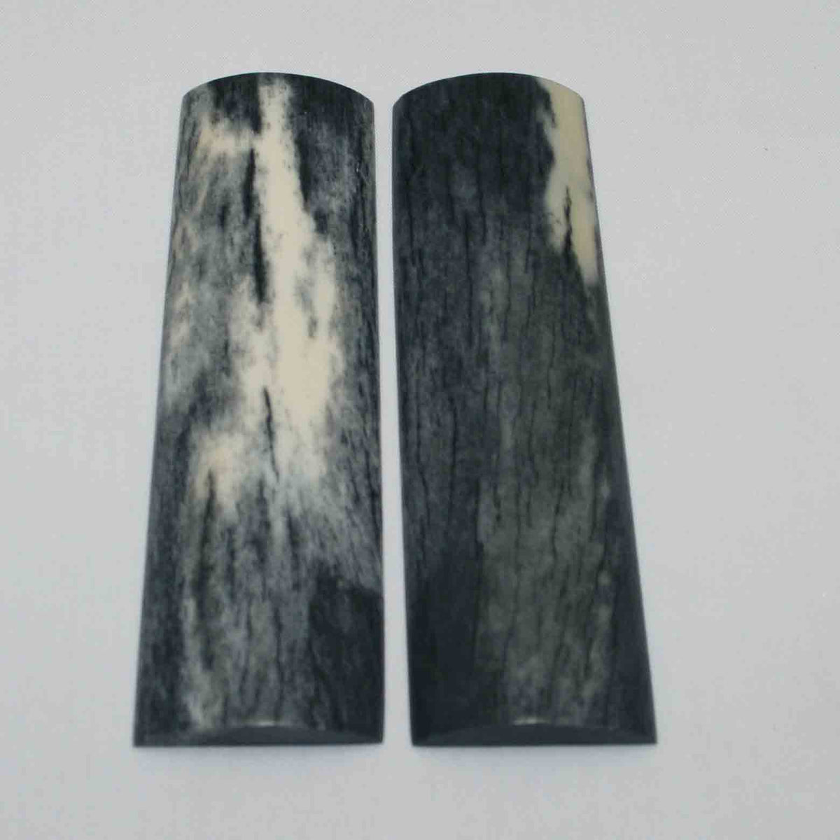 NB105MMA27 Giraffe Bone Scales