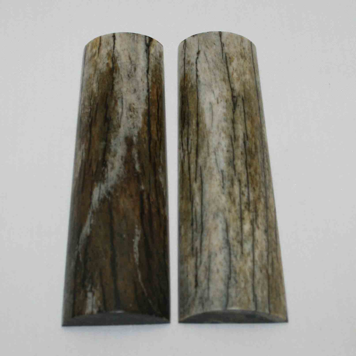 NB105MMA28 Giraffe Bone Scales