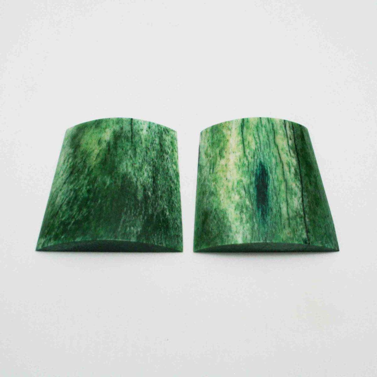 NB105MMA33 Giraffe Bone Scales