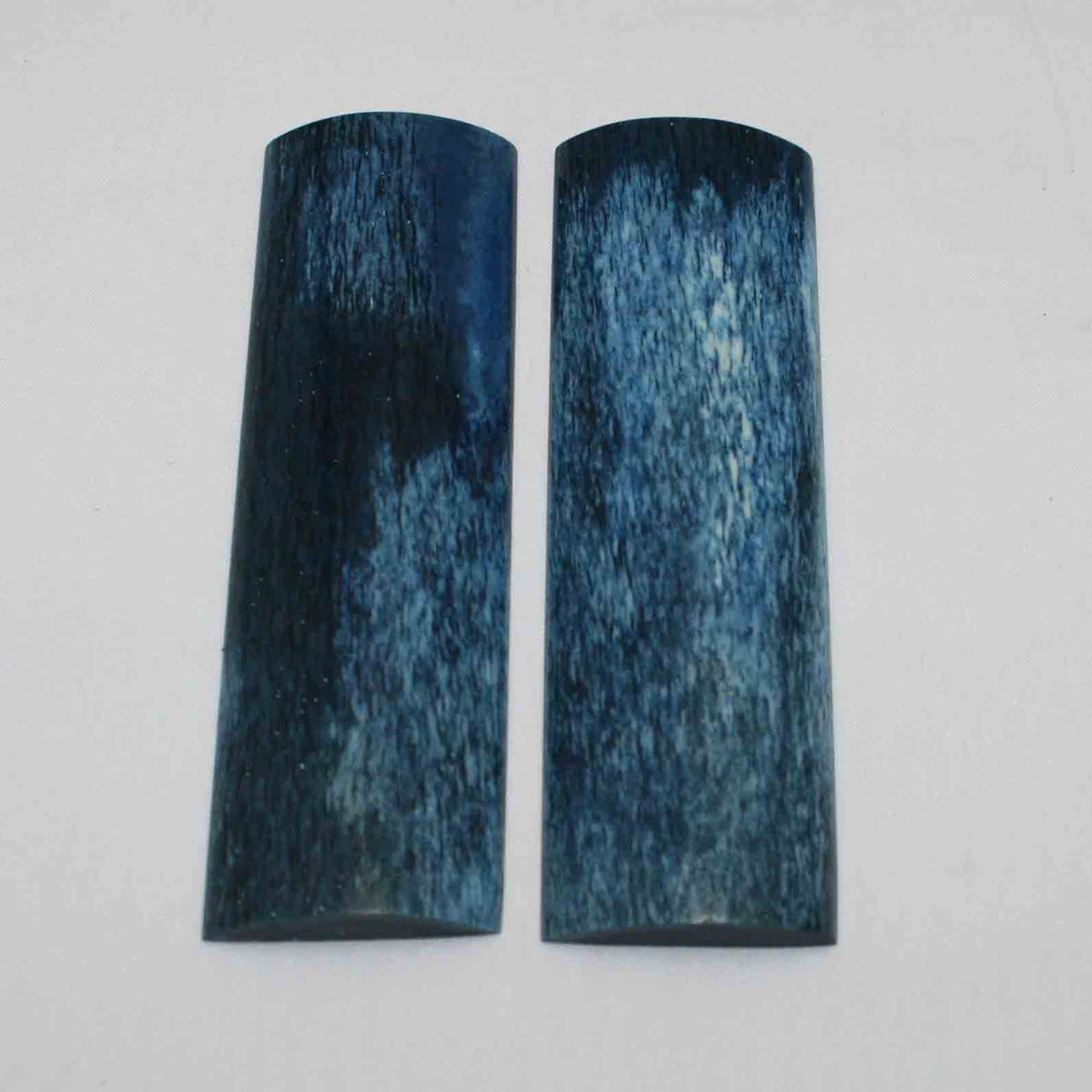 NB105MMA38 Giraffe Bone Scales