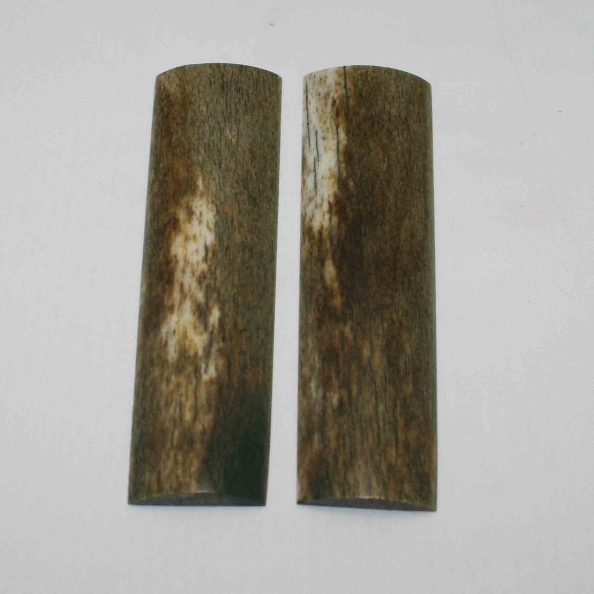 NB105MMA39 Giraffe Bone Scales