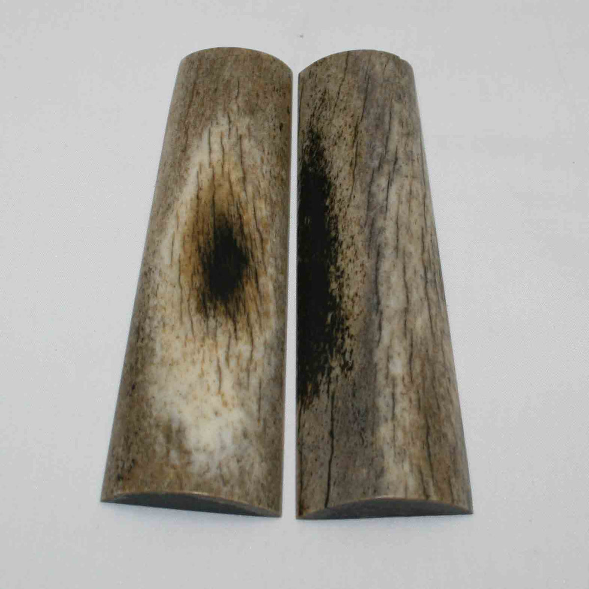 NB105MMA44 Giraffe Bone Scales