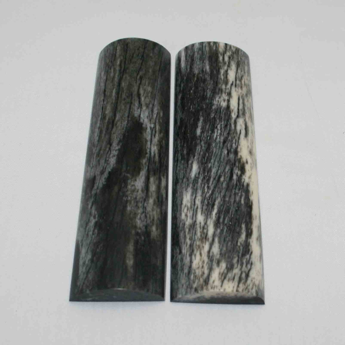 NB105MMA68 Giraffe Bone Scales