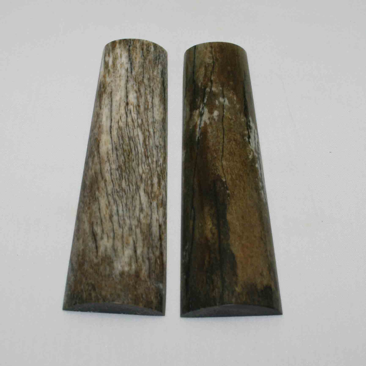 NB105MMA74 Giraffe Bone Scales