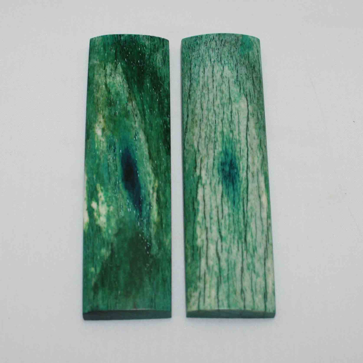 NB105MMA76 Giraffe Bone Scales