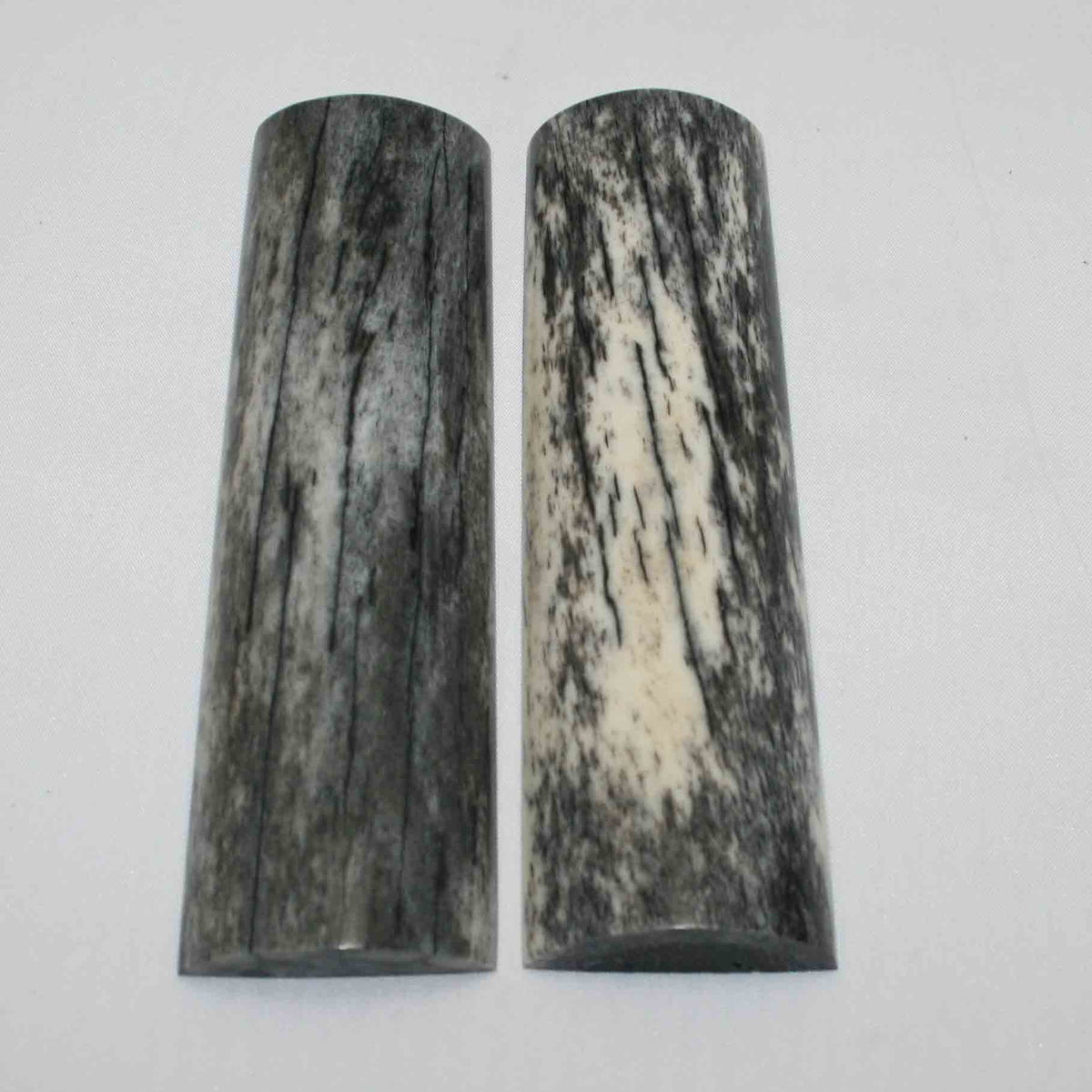 NB105MMA83 Giraffe Bone Scales