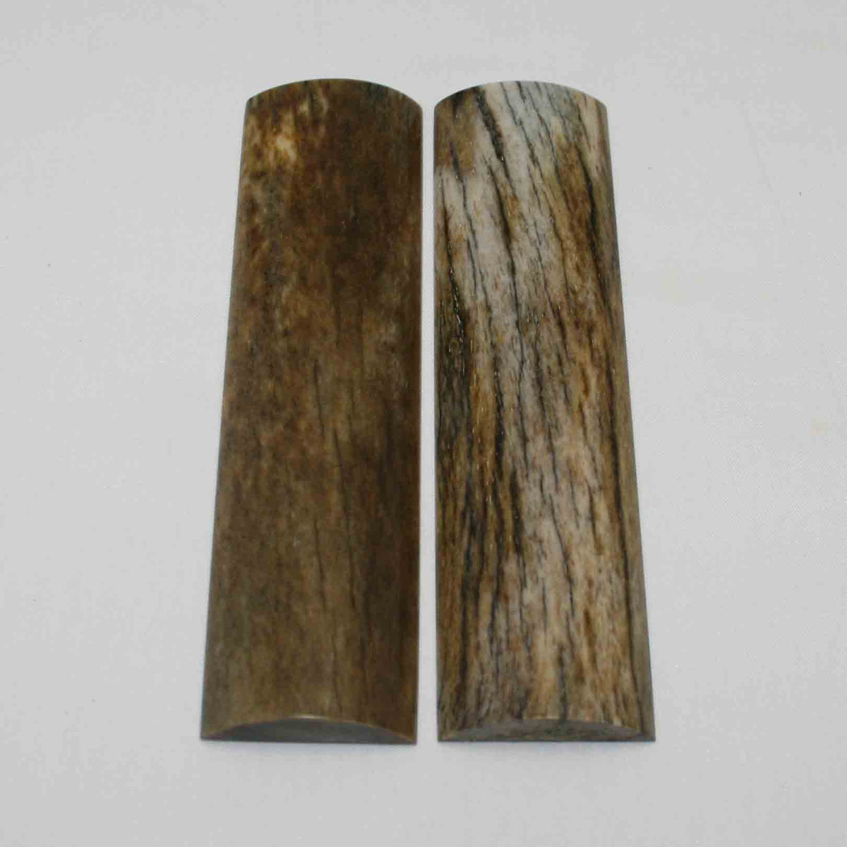 NB105MMA84 Giraffe Bone Scales