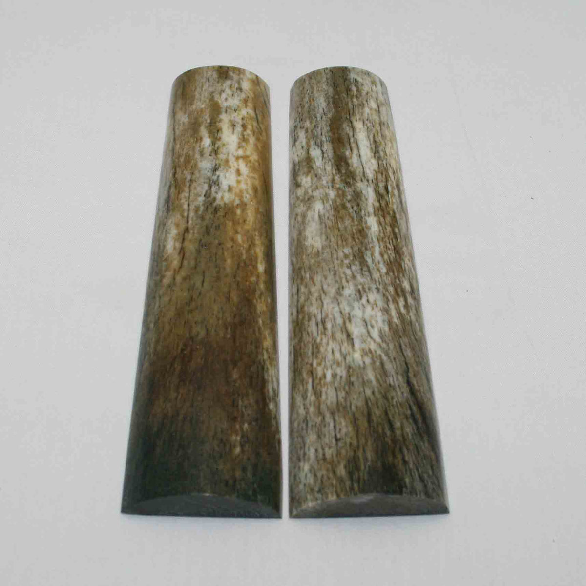 NB105MMA91 Giraffe Bone Scales