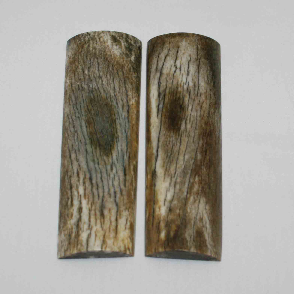 NB105MMA96 Giraffe Bone Scales