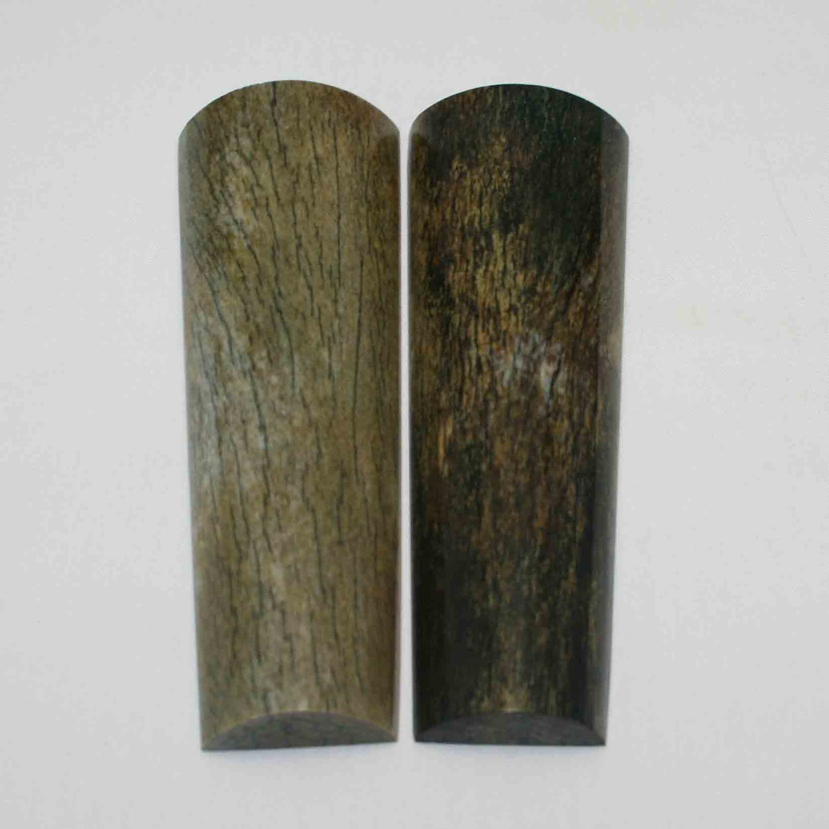 NB105MMA99 Giraffe Bone Scales