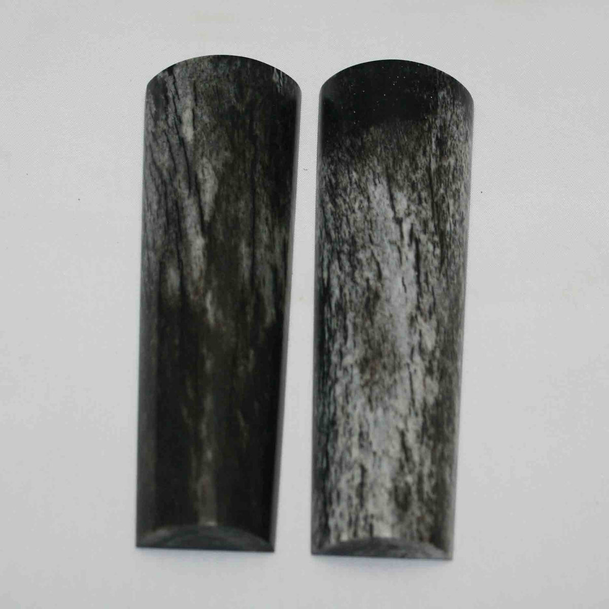 NB105MMA9 Giraffe Bone Scales