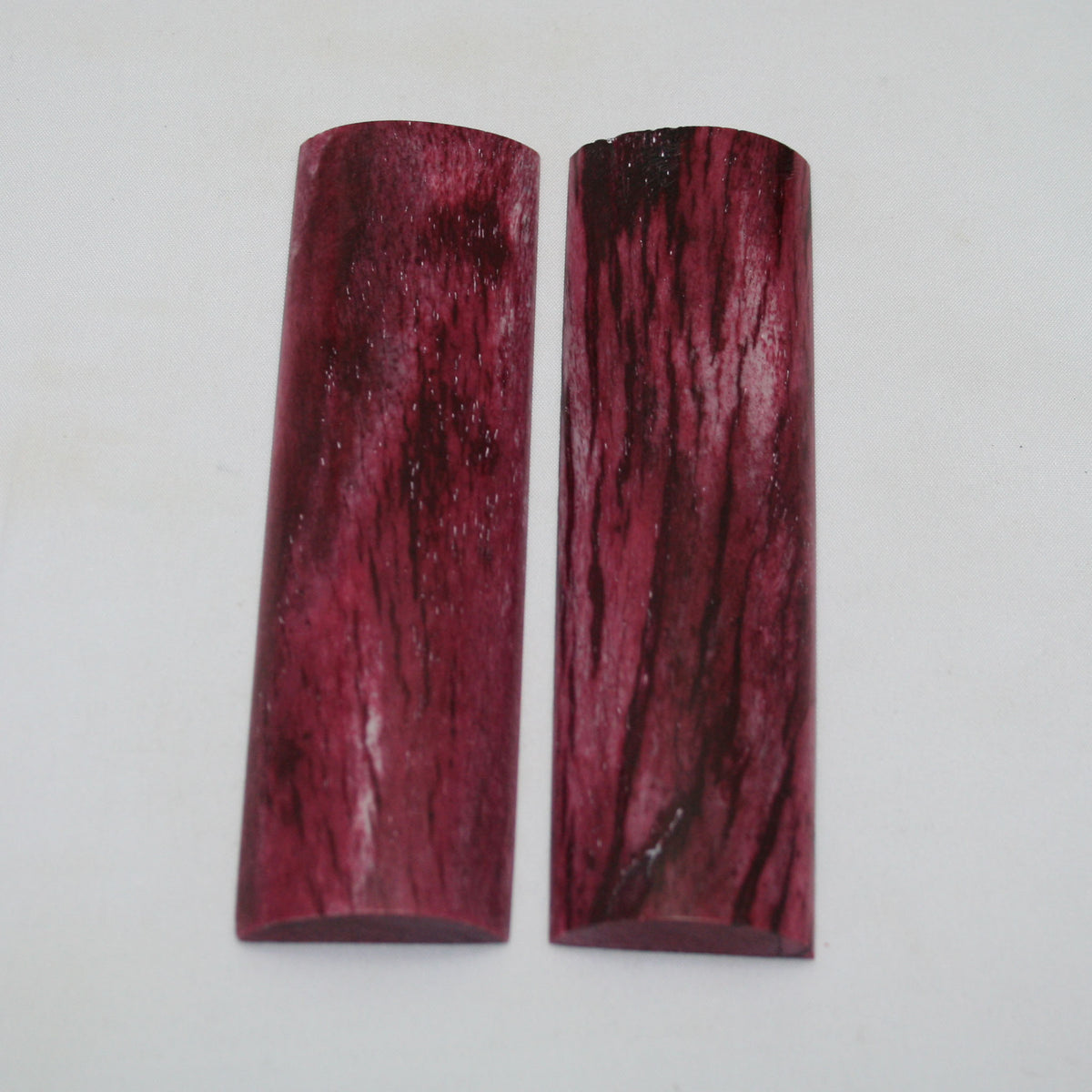 NB105NAM13 Giraffe Bone Scales